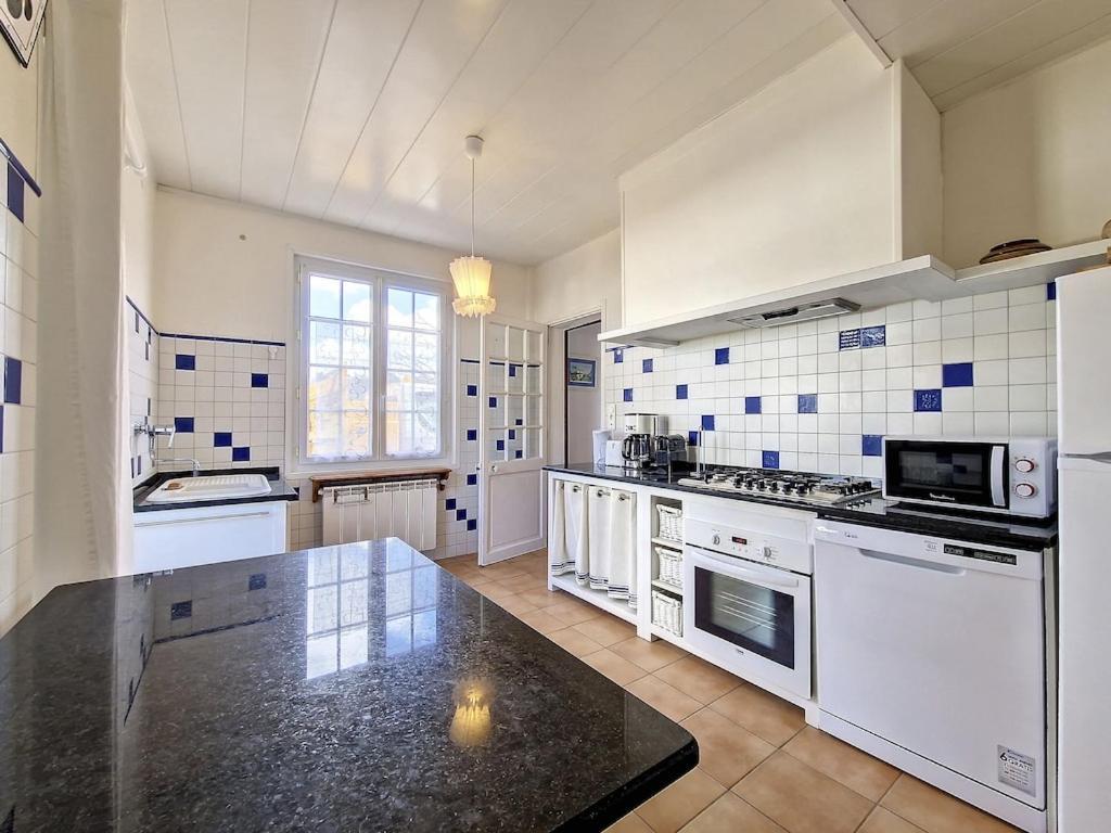 Maison Au Coeur D'arcangues, Proximite De Biarritz Hébergement de vacances